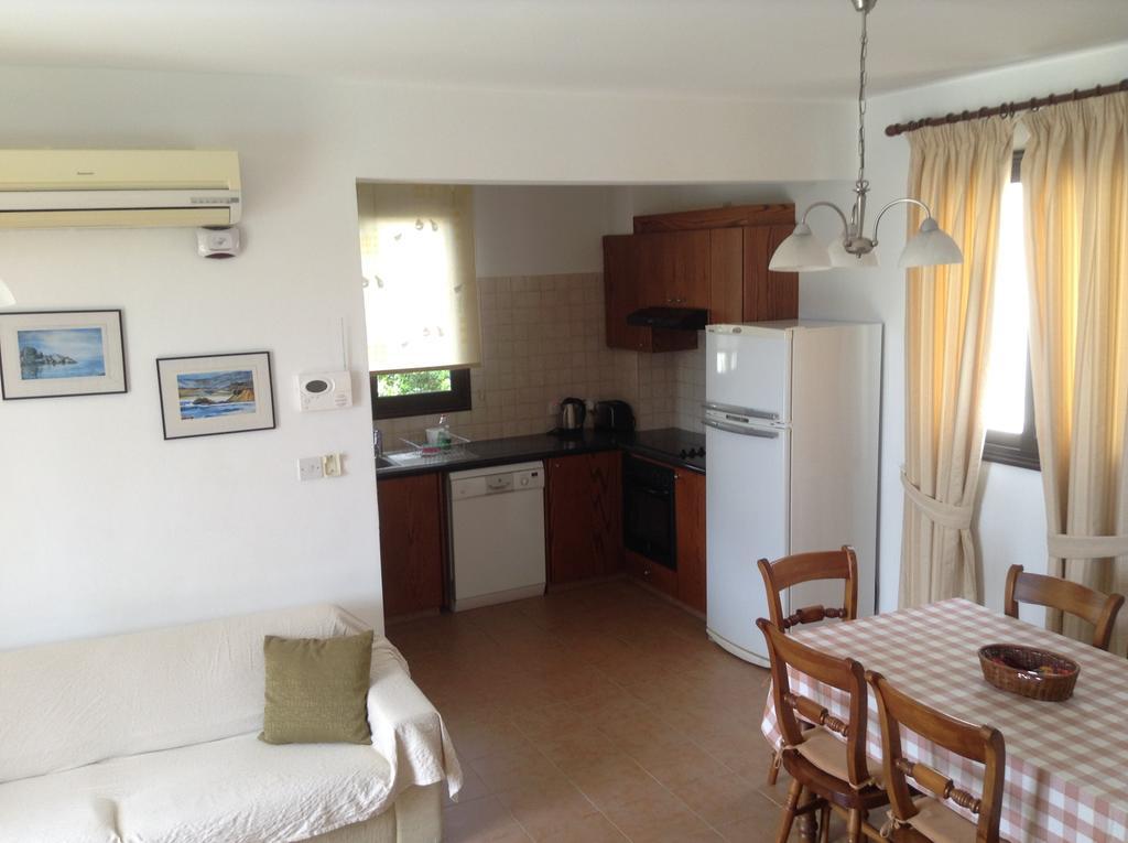 Aura Holiday Villas Πάφος Δωμάτιο φωτογραφία